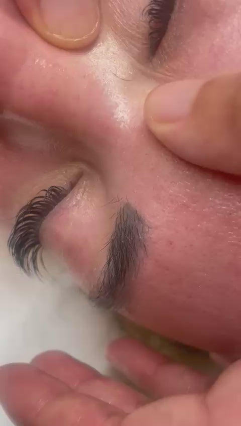 💆‍♀️ Luxury Facial — 45 Minutes - Beauty Treatments Swindon