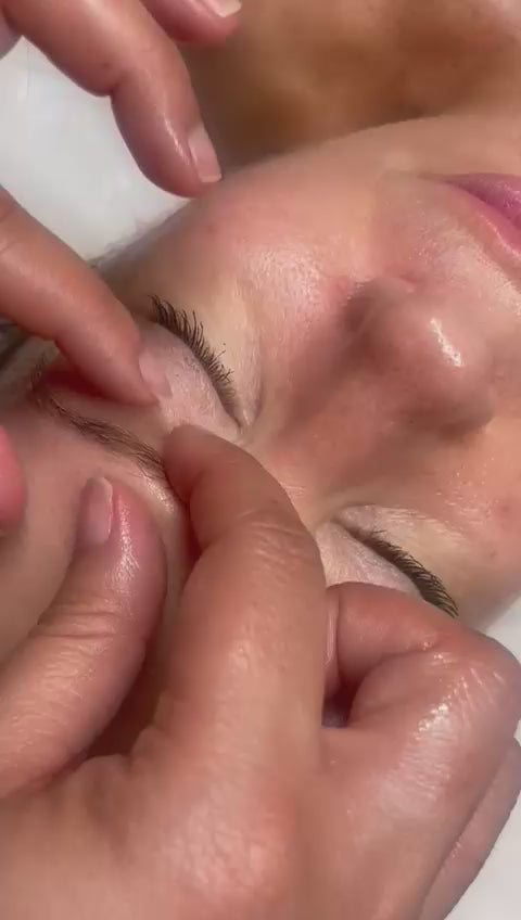 Express Facial - Quick Facial Treatment in Swindon